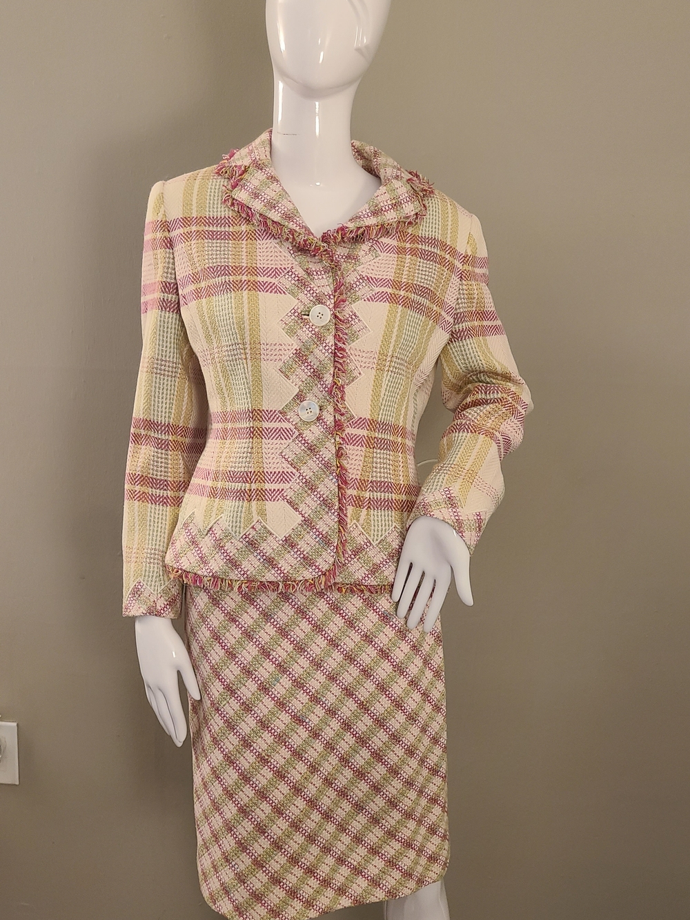 Carlisle Pink and Cream Plaid Tweed Blazer